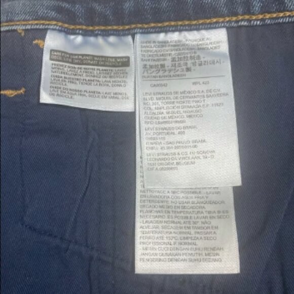 NWOT LEVI’S Men’s Workwear Fit Blue Denim Jeans Size 56x32 - Picture 8 of 10